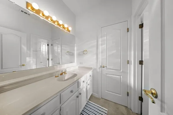 $384,900 | 943 Fairway Drive, Duncanville, TX 75137