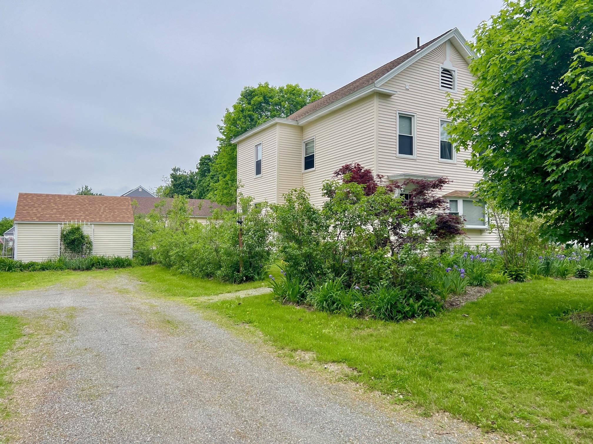 29 Spaulding Street Milford, NH 03055 - Photo 5 of 60