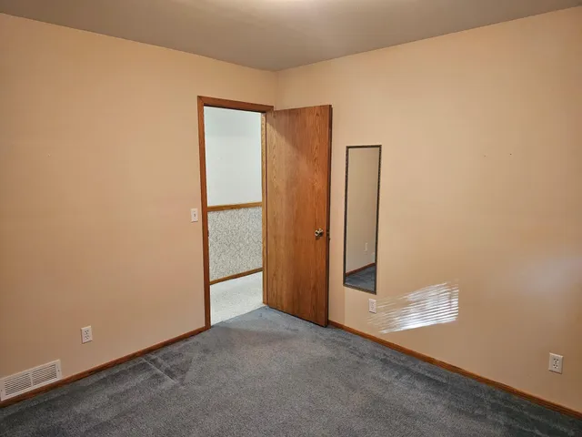 $179,900 | 909 Bradford Avenue, Argyle, MN 56713