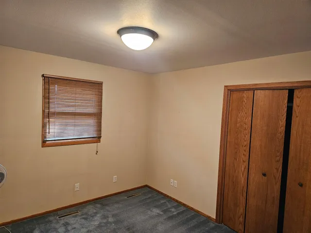 $179,900 | 909 Bradford Avenue, Argyle, MN 56713