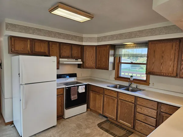 $179,900 | 909 Bradford Avenue, Argyle, MN 56713