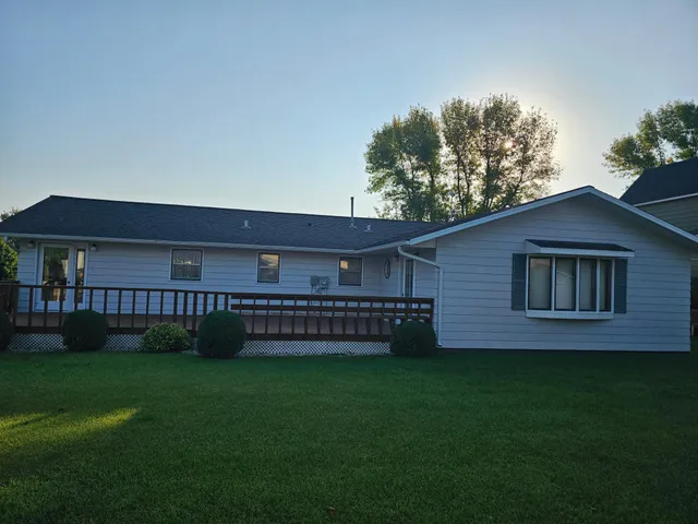 $179,900 | 909 Bradford Avenue, Argyle, MN 56713