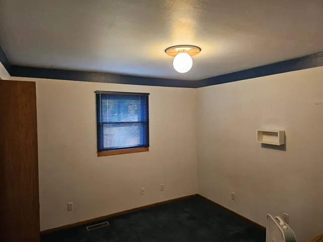 $179,900 | 909 Bradford Avenue, Argyle, MN 56713