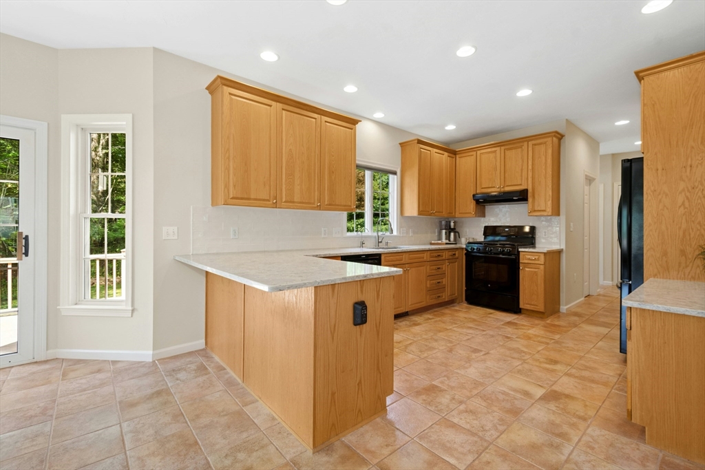26 Hardwick Road Ashland, MA 01721 - Photo 9 of 38 Gallery Image 9