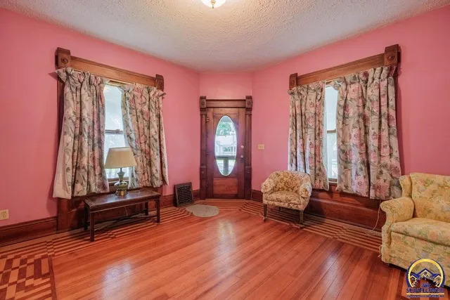 $350,000 | 401 North Cedar Street, Overbrook, KS 66524