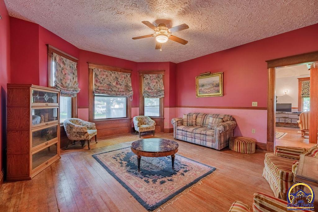 401 North Cedar Street Overbrook, KS 66524 - Photo 14 of 75 Parlor