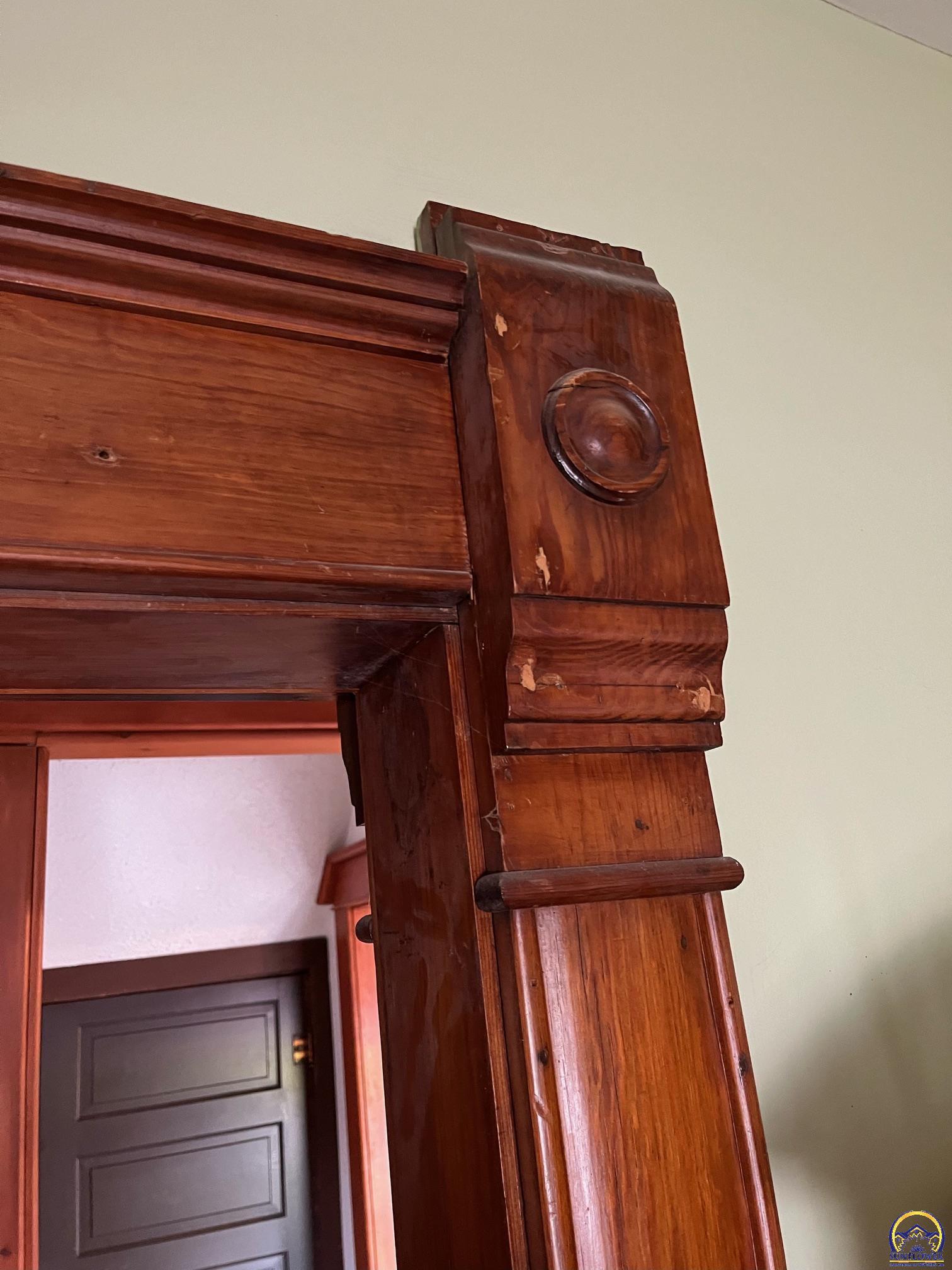 401 North Cedar Street Overbrook, KS 66524 - Photo 30 of 75 ornate trim