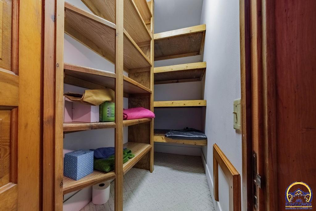 401 North Cedar Street Overbrook, KS 66524 - Photo 41 of 75 lots of storage