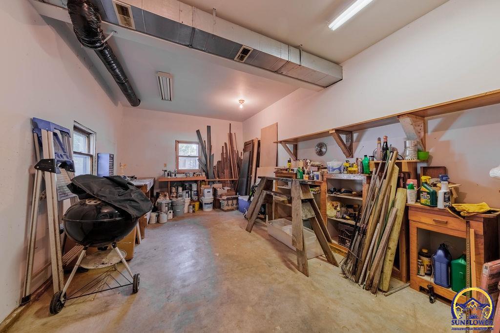 401 North Cedar Street Overbrook, KS 66524 - Photo 64 of 75 inside workshop