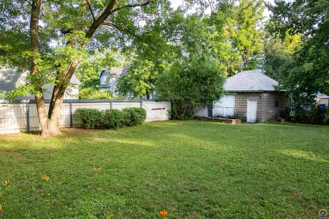 $350,000 | 401 North Cedar Street, Overbrook, KS 66524