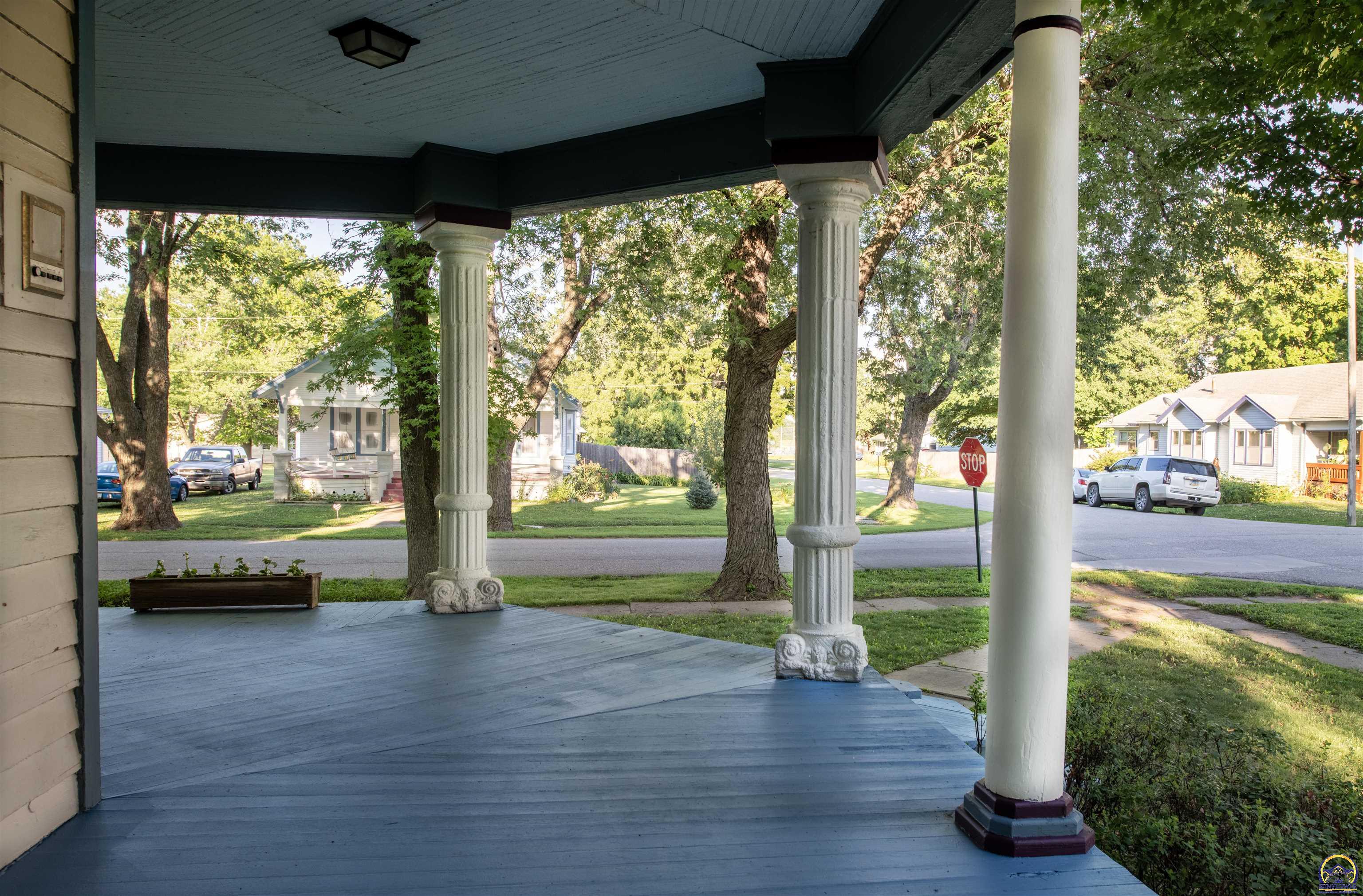 401 North Cedar Street Overbrook, KS 66524 - Photo 7 of 75