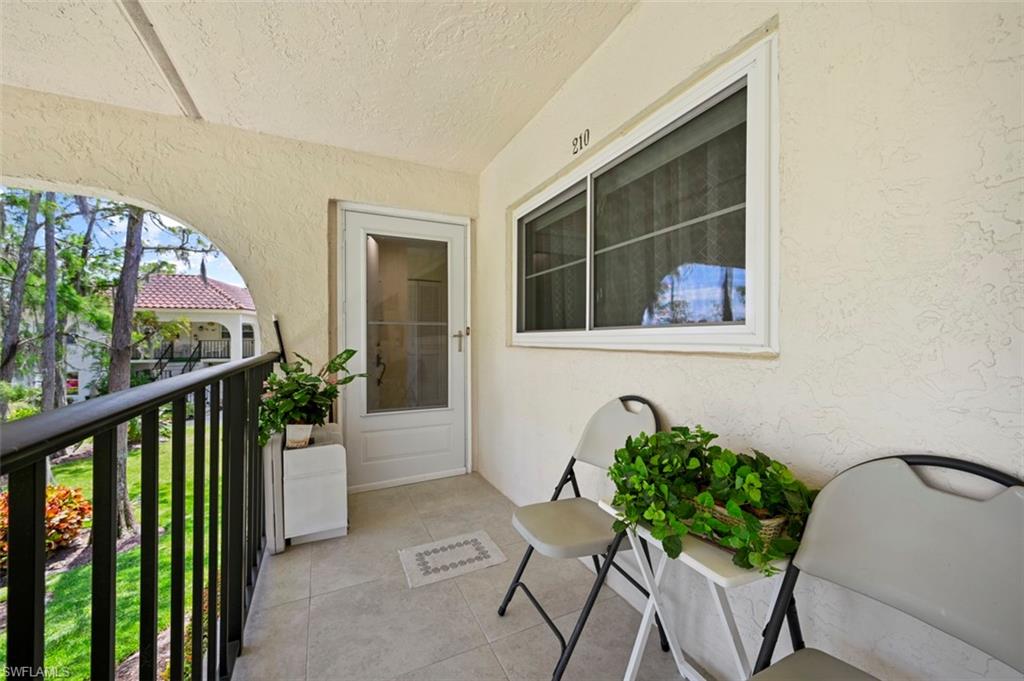 1055 Forest Lakes Drive, Unit E210 Naples, FL 34105 - Photo 23 of 30