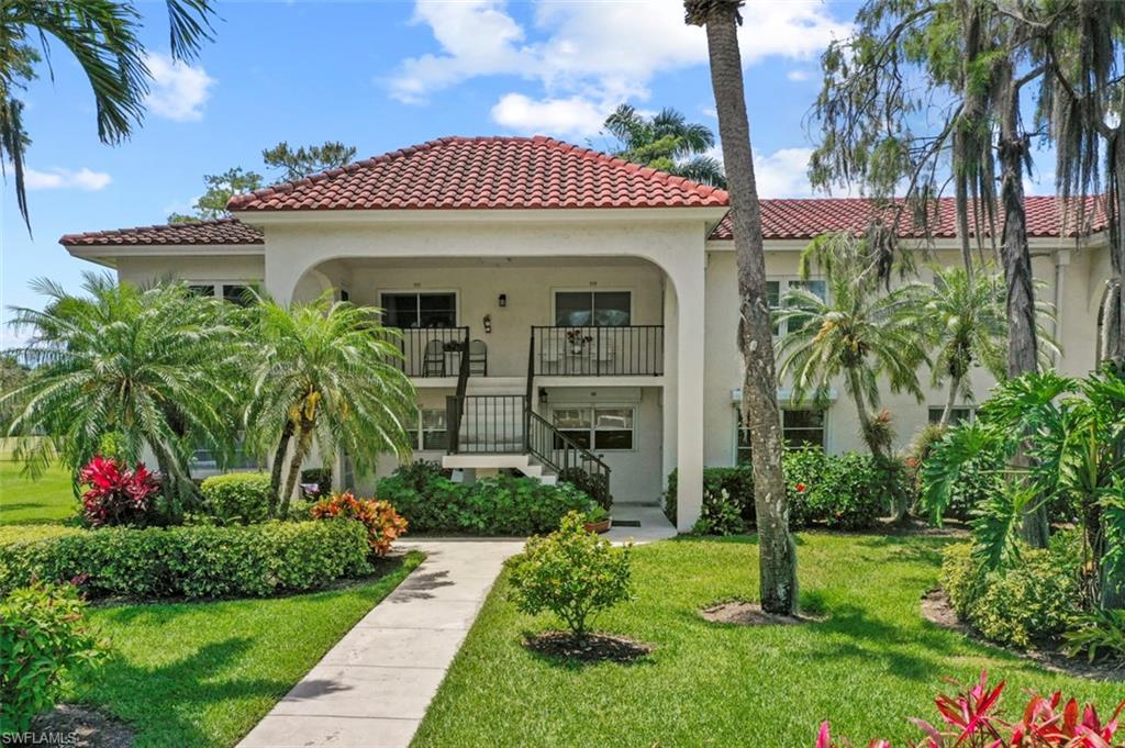 1055 Forest Lakes Drive, Unit E210 Naples, FL 34105 - Photo 3 of 30