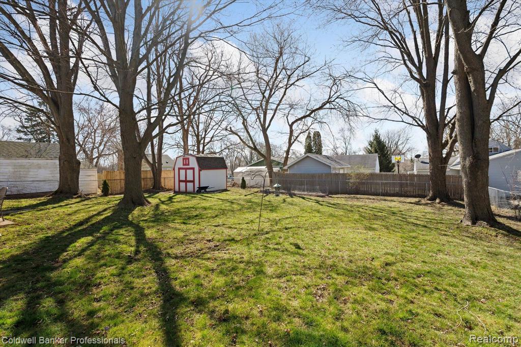 8253 Miller Road Swartz Creek, MI 48473 - Photo 41 of 44 Gallery Image 41