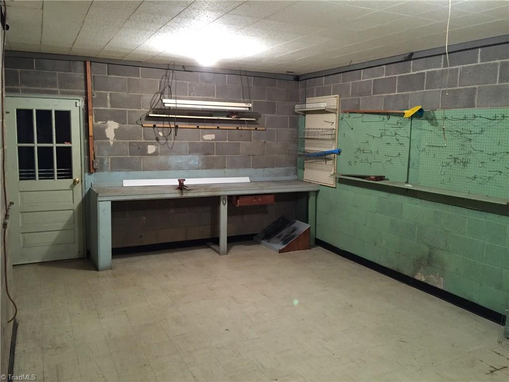 350 Robin Road Mount Airy, NC 27030 - Photo 22 of 23 Good sized work shop