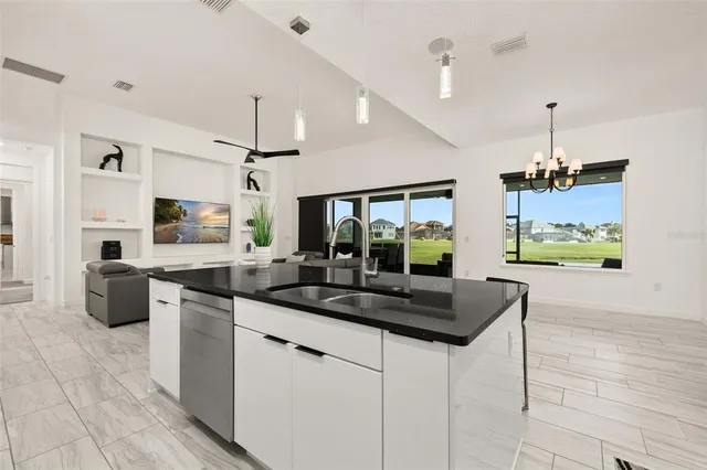 $649,900 | 2592 Heritage Green Avenue, Davenport, FL 33837