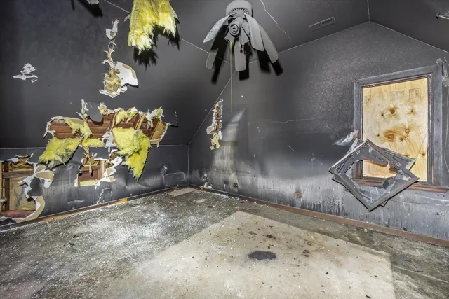 $99,900 | 412 Jay Street, Elgin, IL 60120