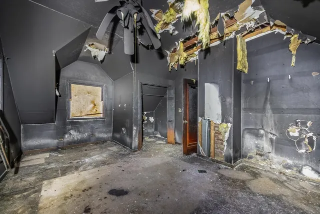 $99,900 | 412 Jay Street, Elgin, IL 60120