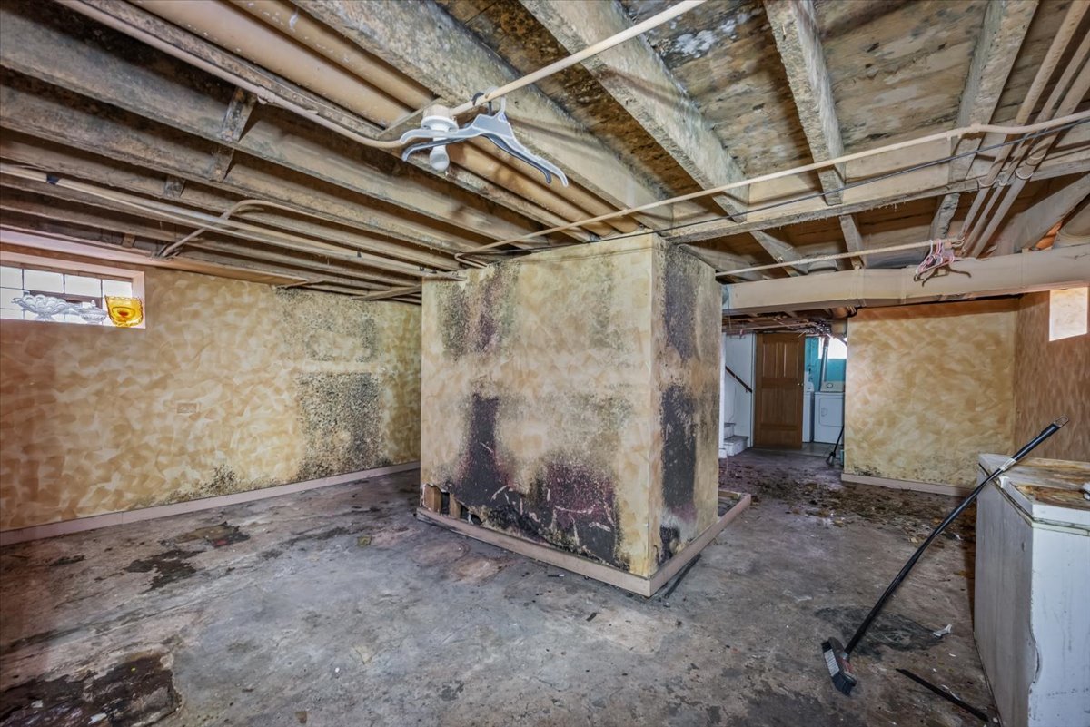 412 Jay Street Elgin, IL 60120 - Photo 19 of 25