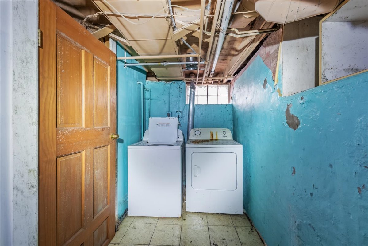 412 Jay Street Elgin, IL 60120 - Photo 20 of 25