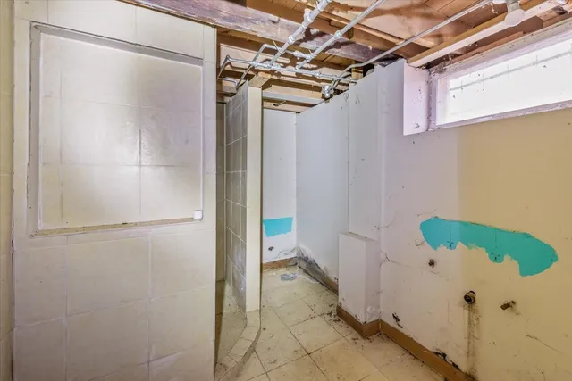 $99,900 | 412 Jay Street, Elgin, IL 60120