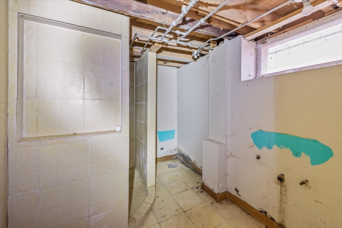 412 Jay Street Elgin, IL 60120 - Photo 21 of 25