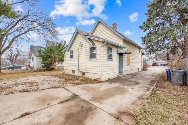 $99,900 | 412 Jay Street, Elgin, IL 60120