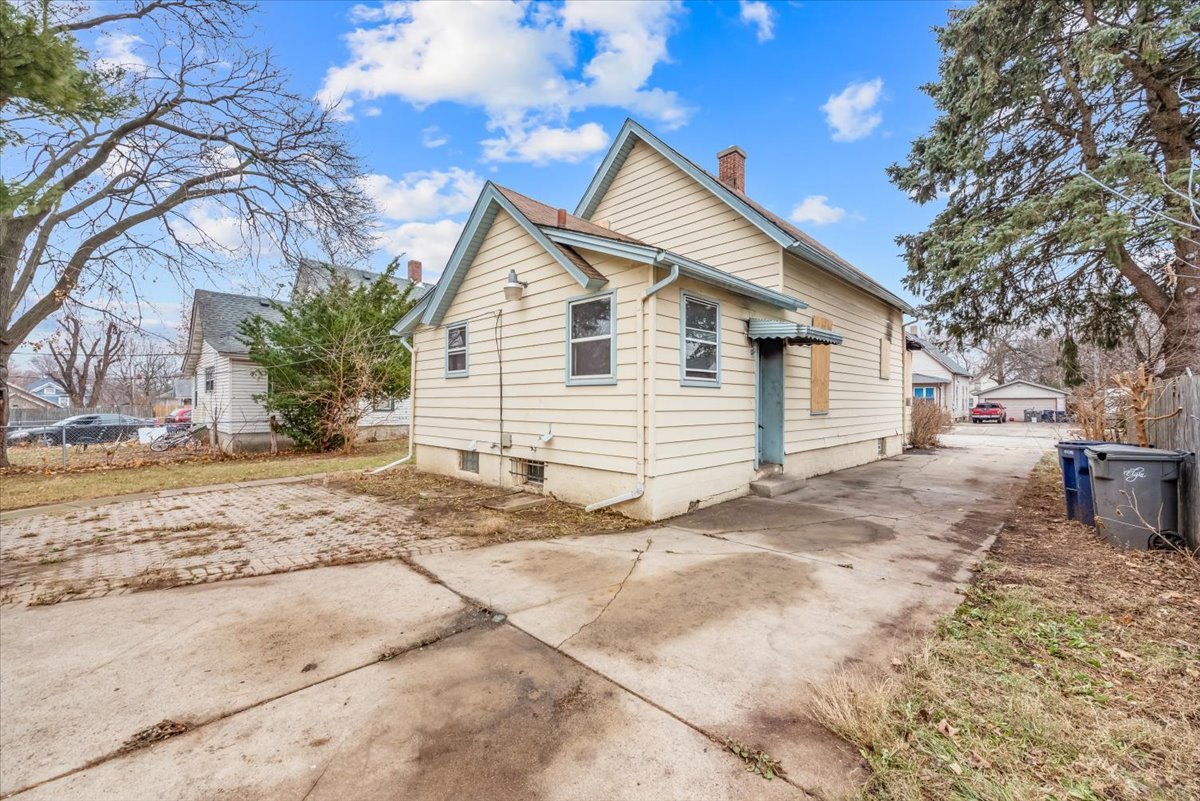 412 Jay Street Elgin, IL 60120 - Photo 22 of 25