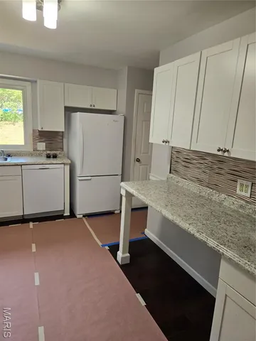 $2,500 | 1145 Mackinac Drive, St. Louis, MO 63146