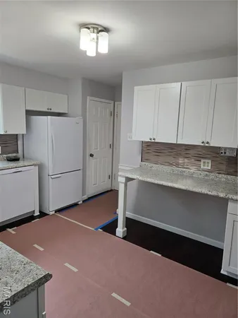 $2,500 | 1145 Mackinac Drive, St. Louis, MO 63146