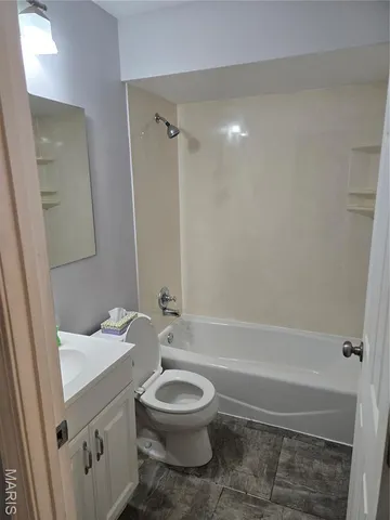 $2,500 | 1145 Mackinac Drive, St. Louis, MO 63146