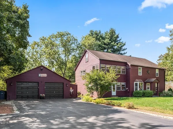 $649,900 | 89 Elm Street, Blackstone, MA 01504