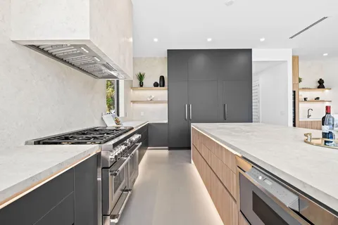 $4,975,000 | 2625 Northeast 29th Court, Fort Lauderdale, FL 33306