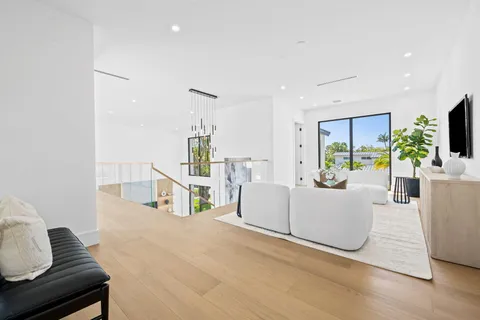 $4,975,000 | 2625 Northeast 29th Court, Fort Lauderdale, FL 33306