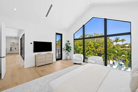 $4,975,000 | 2625 Northeast 29th Court, Fort Lauderdale, FL 33306