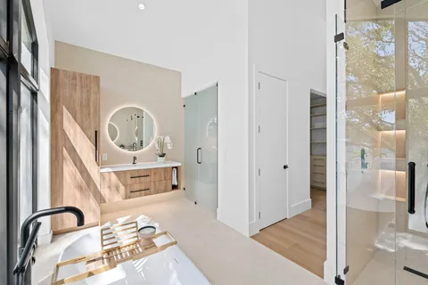 $4,975,000 | 2625 Northeast 29th Court, Fort Lauderdale, FL 33306