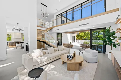 $4,975,000 | 2625 Northeast 29th Court, Fort Lauderdale, FL 33306