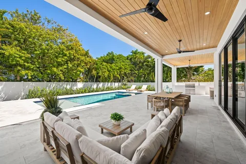 $4,975,000 | 2625 Northeast 29th Court, Fort Lauderdale, FL 33306