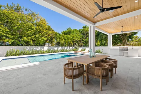 $4,975,000 | 2625 Northeast 29th Court, Fort Lauderdale, FL 33306