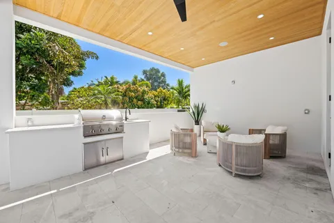 $4,975,000 | 2625 Northeast 29th Court, Fort Lauderdale, FL 33306