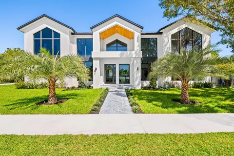 $4,975,000 | 2625 Northeast 29th Court, Fort Lauderdale, FL 33306