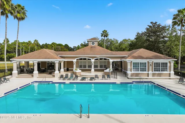 $199,000 | 10550 Baymeadows Road, Unit 130, Jacksonville, FL 32256