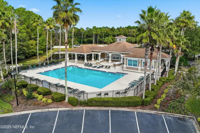 $199,000 | 10550 Baymeadows Road, Unit 130, Jacksonville, FL 32256