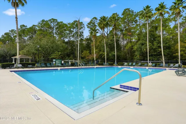 $199,000 | 10550 Baymeadows Road, Unit 130, Jacksonville, FL 32256