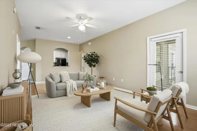 $199,000 | 10550 Baymeadows Road, Unit 130, Jacksonville, FL 32256