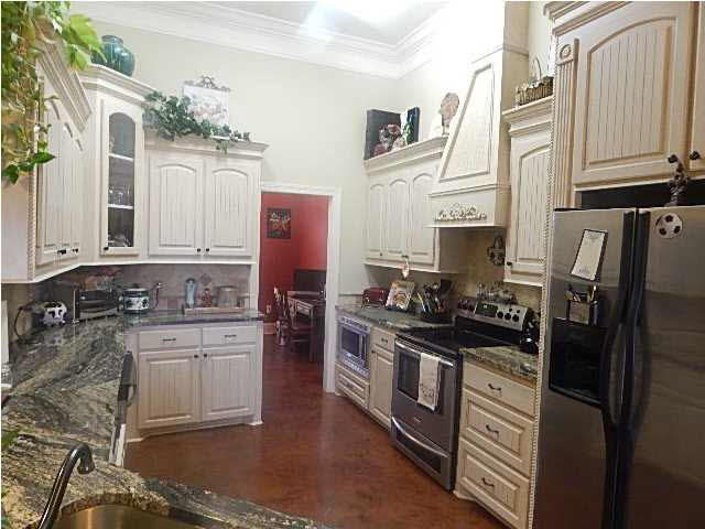 3795 McGuffee Road Clinton, MS 39056 - Photo 6 of 40 kitchen with granite