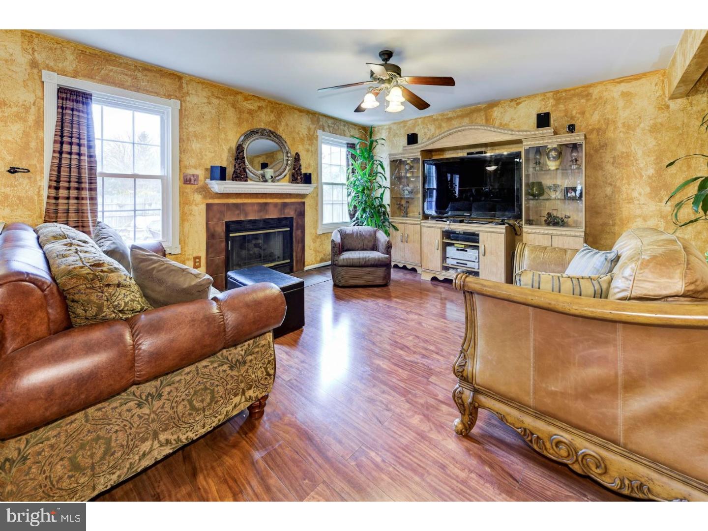 74 Ridgewood Way Burlington Township, NJ 08016 - Photo 9 of 25 Family Room