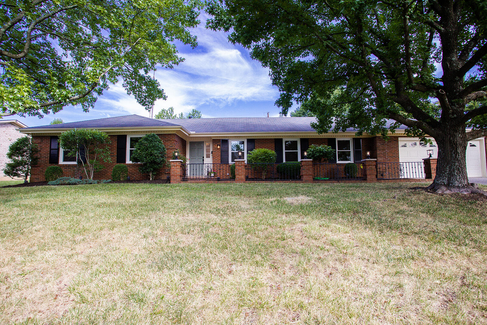 1515 Gaidry Road Lexington, KY 40505 - Photo 1 of 48 8G1A1590