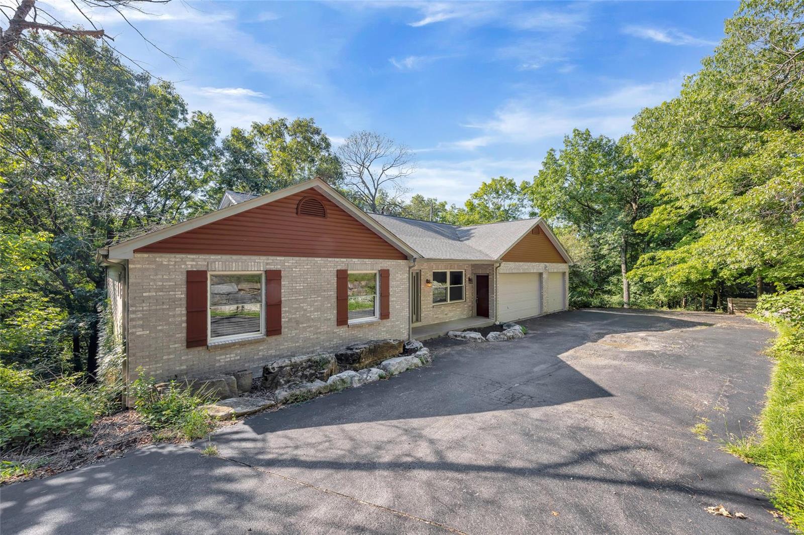 19170 Old Logging Road Wildwood, MO 63038 - Photo 2 of 55 Gallery Image 2