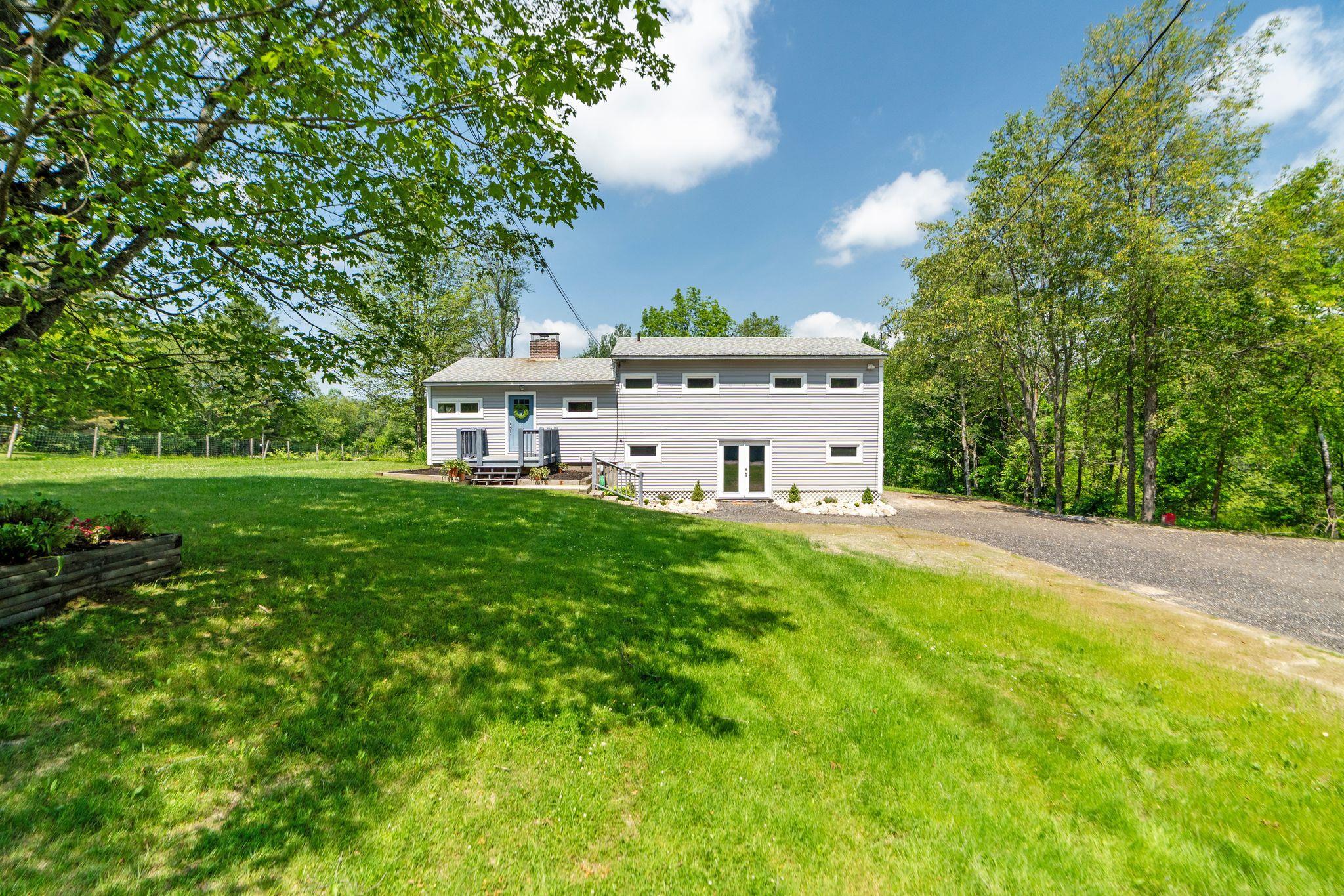 626 County Road New London, NH 03257 - Photo 6 of 47